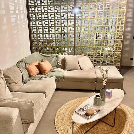 شقة Afneios Luxury